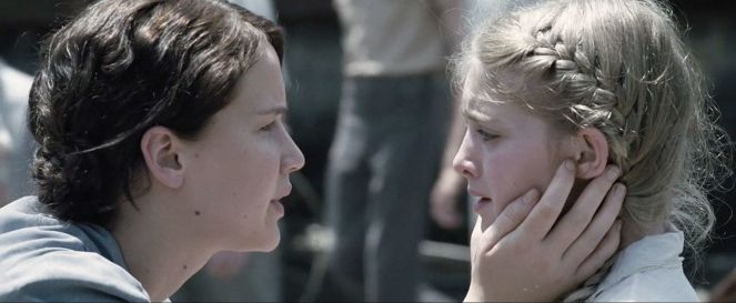 professional-photo-of-katniss-and-prim-highlights-sisterly-bond-and-teases-out-hunger-game-405378